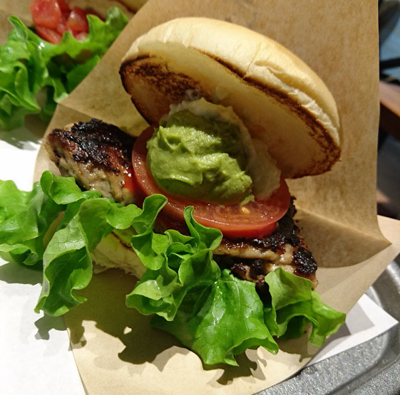 the 3rd Burger 青山骨董通り店