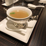 中国料理 「王朝」 - 燕の巣スープ