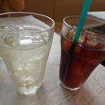 Cinnamon’s Restaurant - 角ハイボール￥450、アイスコーヒー￥450 