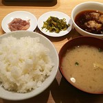 Tempura Hirao - 天婦羅処ひらおの中ごはん･味噌汁･ｲｶの塩辛･高菜漬け･天つゆ