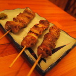 炭火焼鬼火 - 串　豚バラ、ねぎま、もも