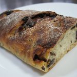 Mukunoki - カレンズとチーズのパン：ハーフ