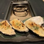 Nijiiro Biyori - 牡蠣の殻ごとグラタン