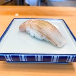 銀座寿司幸本店 - ①平目の昆布締め