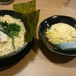 横浜家系ラーメン 一蓮家 - 半ちゃーはんセット1,000円