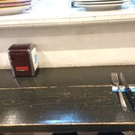 トラットリア ピッツェリア polipo - 内観(スタンバイ)