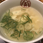 Oosaka Oushou - 天下無敵の焼豚炒飯についてくるスープ