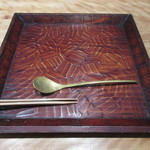 お料理 佐藤 - デザートの準備