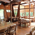 カフェ・ロシェ - 店内イメージ