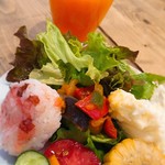 ベーカリー カフェ バウム - ドリンク付、サイドメニュー食べ放題！