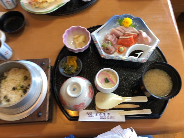 べべ貝の釜飯付き刺身定食 By しぇりたん よふきや 一畑口 割烹 小料理 食べログ べべ貝の釜飯付き刺身定食 By しぇりたん よふきや 一畑口 割烹 小料理 食べログ