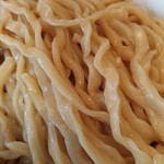 つけめん 玉 - 麺は太くコシと風味感じる冷盛り