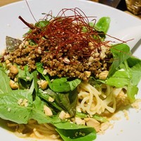 個室中華 頤和園 溜池山王店 - 