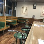 Hachiban Ramen - 店内写真