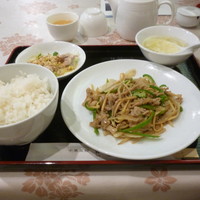 中華菜館 會賓楼 - 豚肉と筍の細切り炒め