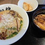 らーめん錦 - らーめん錦の鶏白湯醤油ラーメン☆