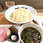 Sagamihara 欅 - つけ麺  ９００円  大盛券を２枚２００円分買い、特盛にしてもらう。