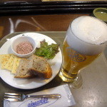 BERG - レバーハーブパテ378円+生ビール315円