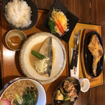 Inaka Diyawa Taya - サバの味噌煮定食、揚げ出し豆腐、ナスも、これ最高に美味い