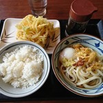 丸亀製麺 - ぶっかけ並(冷)290円+温玉70円+天丼用ご飯130円+野菜かき揚げ130円