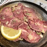 ホルモン焼肉 富や - 