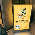 BEE HOUSE - 