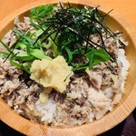 高田屋 - 鯖のほぐしたのがたっぷり。全部かき混ぜてお召し上がりください…との事