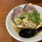 近江熟成醤油ラーメン 十二分屋 - KOHAKU ¥750