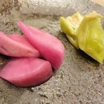 そばきり すゞ木 - 「赤カブ」と「センサイ」漬け