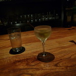 バーステイ - マティーニ (Martini) 