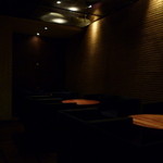 ソファー席あり。