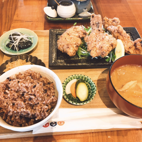 寝かせ玄米と日本のいいもの いろは 仙台アンダンチ店 六丁の目 カフェ 食べログ