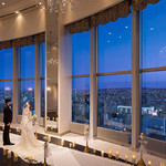 Le Trianon - 28階個室では婚礼も承っております