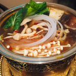 四季茸 - 辛い方のスープに具材in！