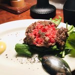 カルネジーオ イースト - 