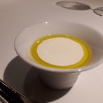 レフェルヴェソンス - 「サワークリーム、絹こし豆腐、オリーブオイルで出来たクリーム」