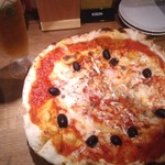 CONA - アンチョビ＆ブラックオリーブな皿からは見出し￥500ピザ！