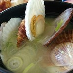 鶴亀温泉 レストラン - 稚貝の味噌汁