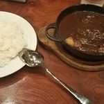 モンブラン - カレーハンバーグ 1,166円、ライス270円 ♪