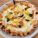 Trattoria e Pizzeria LUNETTA - マイス