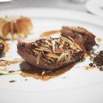 ASAHINA Gastronome - シャラン産クロワゼ鴨胸肉、オリジナルスパイスでロティ、トリュフの香るポムクルスティアンを添えて