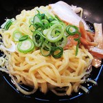 味の天徳 - 「油そば」接写。（接写する意味、あるのか？）