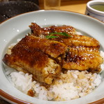 柳家錦 - 長良川天然ウナギの中入り丼