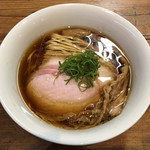 ラーメン屋 トイ・ボックス - 「醤油ラーメン」800円