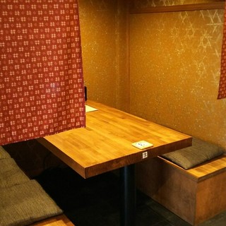 賑やかで活気溢れる店内◆ご宴会向けBOX席・掘りごたつ席完備