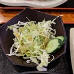 回転寿司喜楽 - 限定ランチのサラダ