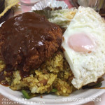 Puthikokku - ドライメンチカレー目玉乗せ 700円