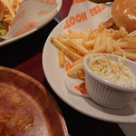 HOOTERS - 