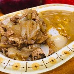 牛八 - ジャンク感MAXの肉！