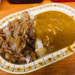牛八 - スタミナカレー小（600円）